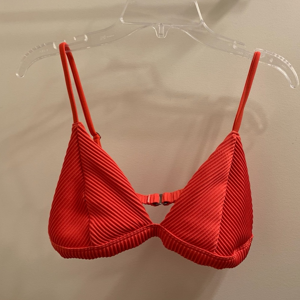 Hollister red ribbed bikini top size S